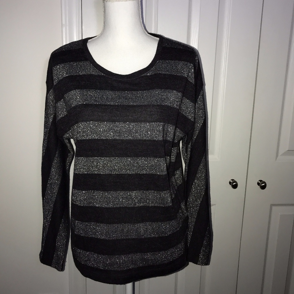 Jones New York Sport Sweater - Medium