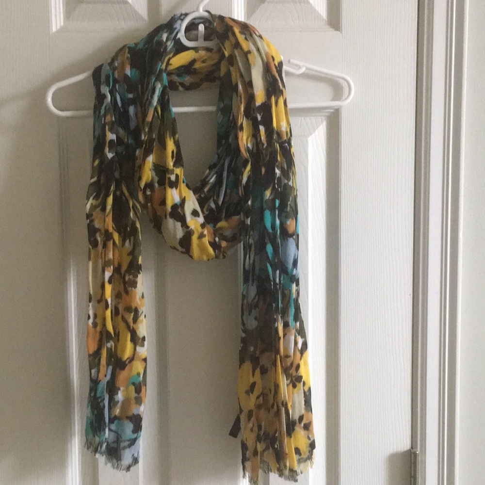 The Limited Scarf
