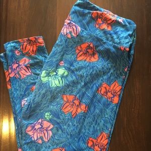 TC Lularoe Flower Leggings