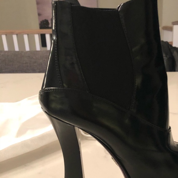 PRADA ankle boots. - Picture 2 of 3