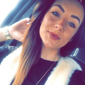Meet your Posher, Ashley