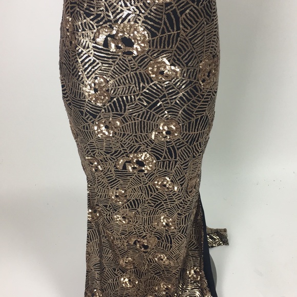 Ark & Co - Sequined Skull Pattern Gown - Picture 4 of 4