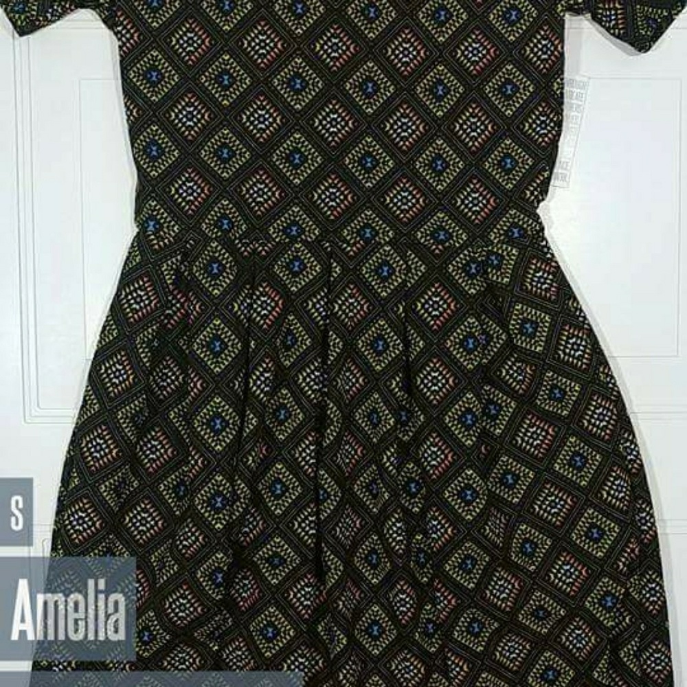 Amelia dresses - Picture 6 of 8