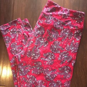 TC Lularoe Fish Leggings