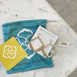 Kendra Scott Lacey earrings in gold