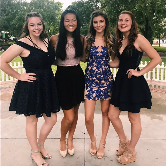 ✨Blue + Nude Hoco Dress - Picture 1 of 4