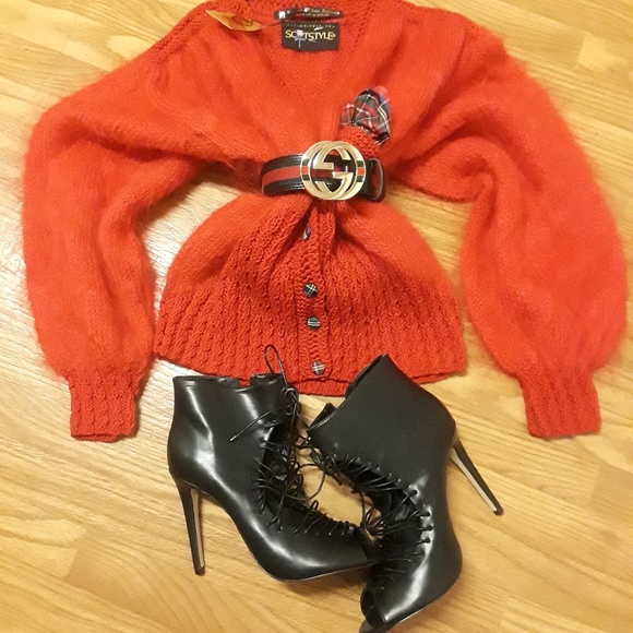 Sweater - Picture 4 of 8