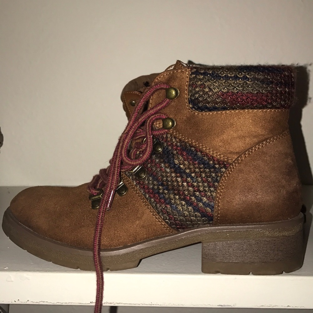 Super cute winter or fall combat boots