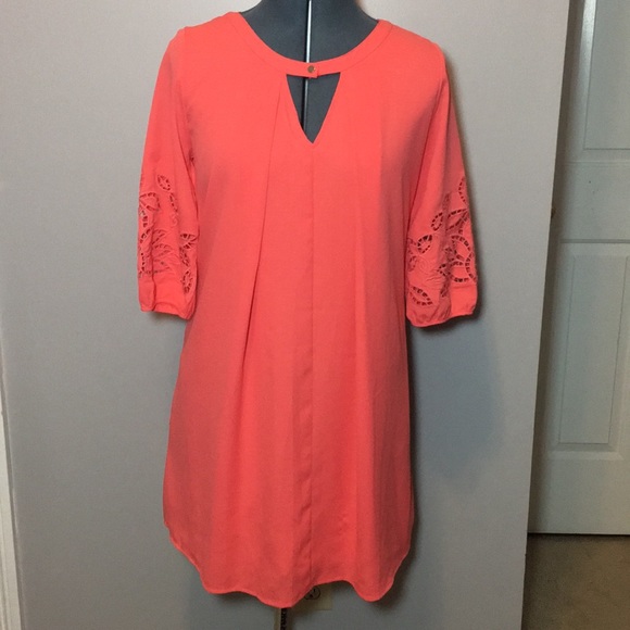 Bright coral flowy embroidered keyhole dress - Picture 1 of 5