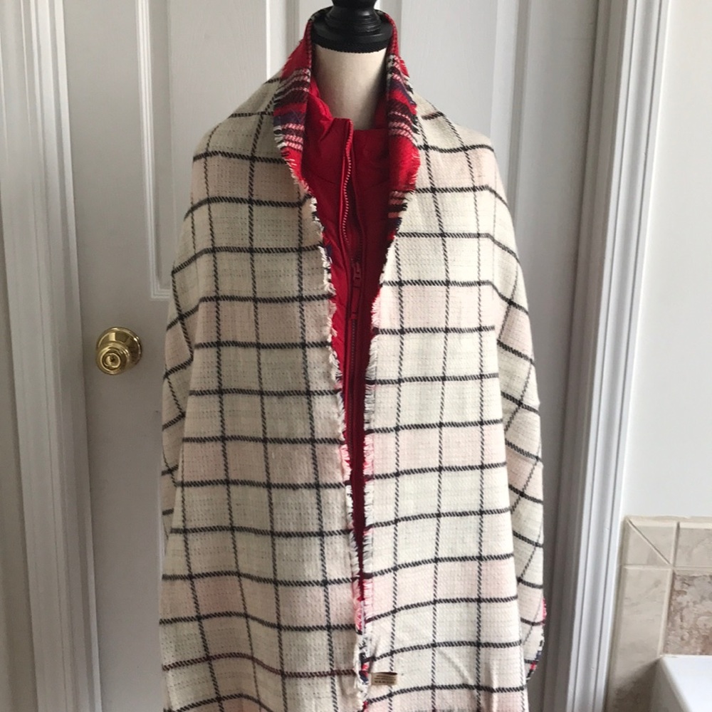 ❤️RED GLEN PLAID REVERSIBLE BLANKET SCARF.. - Picture 5 of 6
