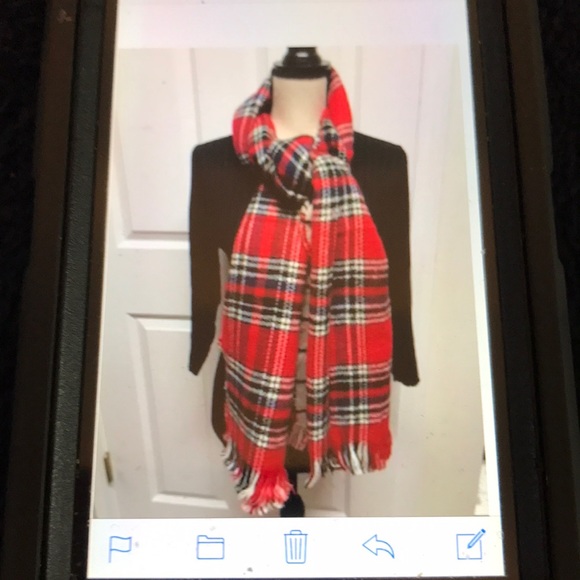 ❤️RED GLEN PLAID REVERSIBLE BLANKET SCARF.. - Picture 2 of 6