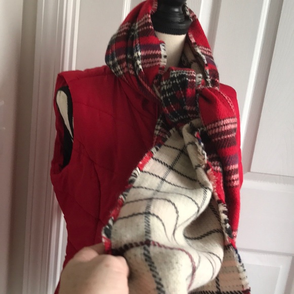 ❤️RED GLEN PLAID REVERSIBLE BLANKET SCARF.. - Picture 3 of 6