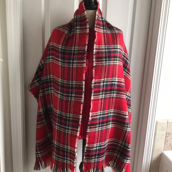 ❤️RED GLEN PLAID REVERSIBLE BLANKET SCARF.. - Picture 4 of 6