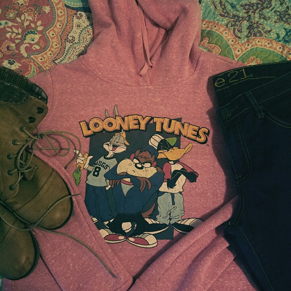 Lonney Tunes Pullover Sweatshirt