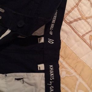Gap roll-up khakis shorts