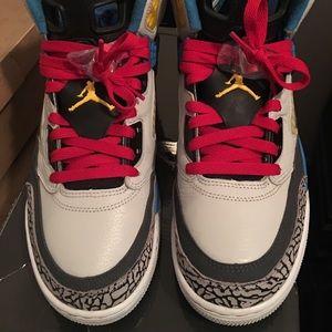 Jordan Spike Bordeaux