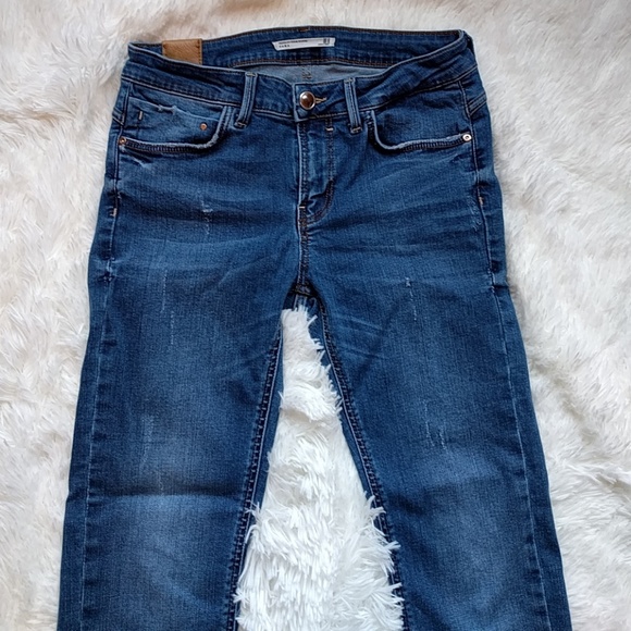 ZARA Skinny Jeans - Picture 2 of 8