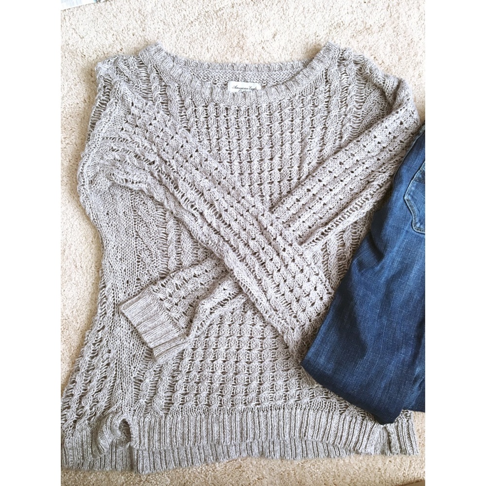 American Eagle sweater
