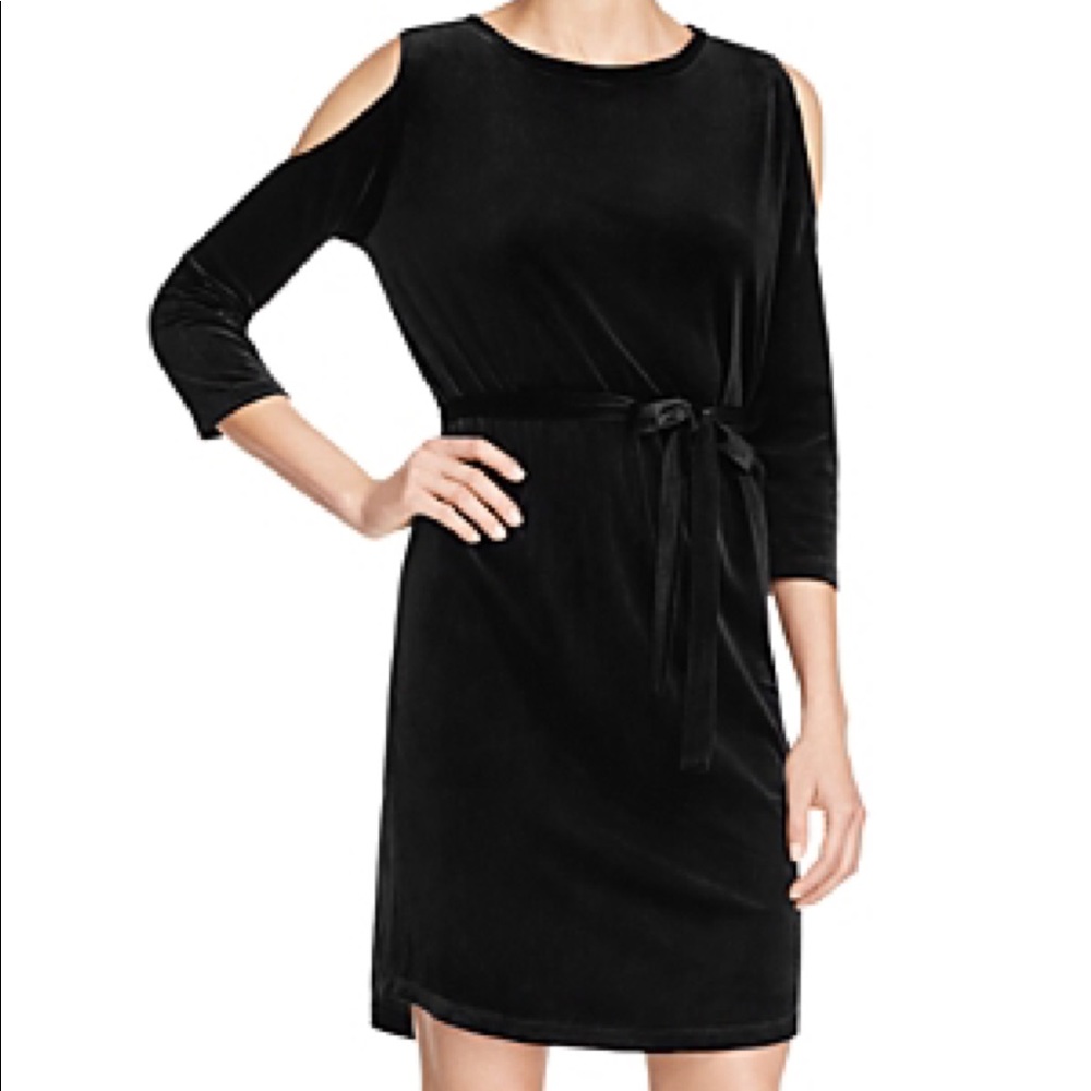Trendy cold shoulder, black velvet dress