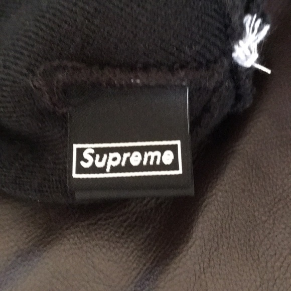 Supreme snake script beanie - Picture 4 of 6