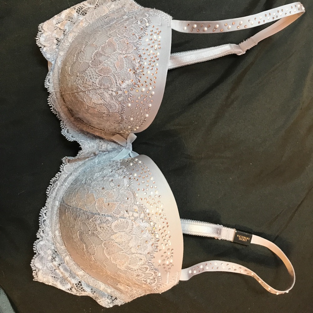 BRAND NEW Victoria’s Secret bra
