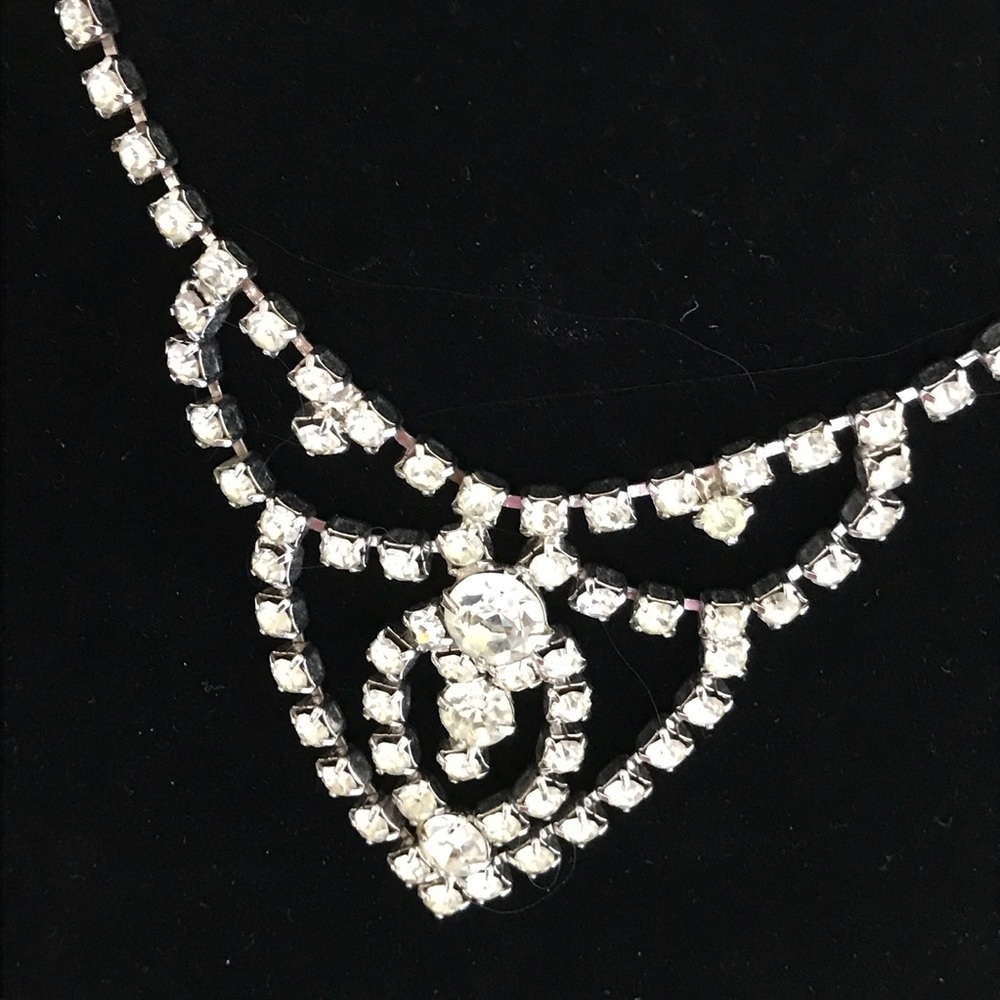 VINTAGE Princess Necklace