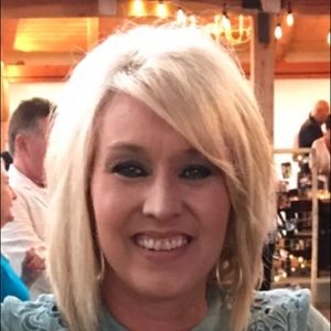 Meet your Posher, Joy