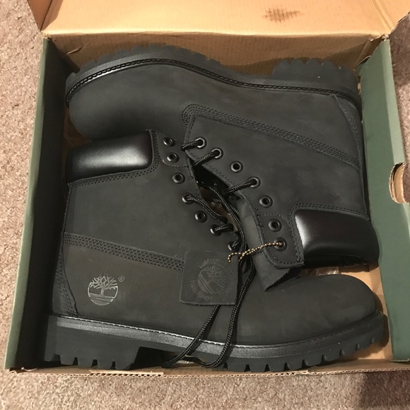 Size 12 and 10 Timberlands. main image 7