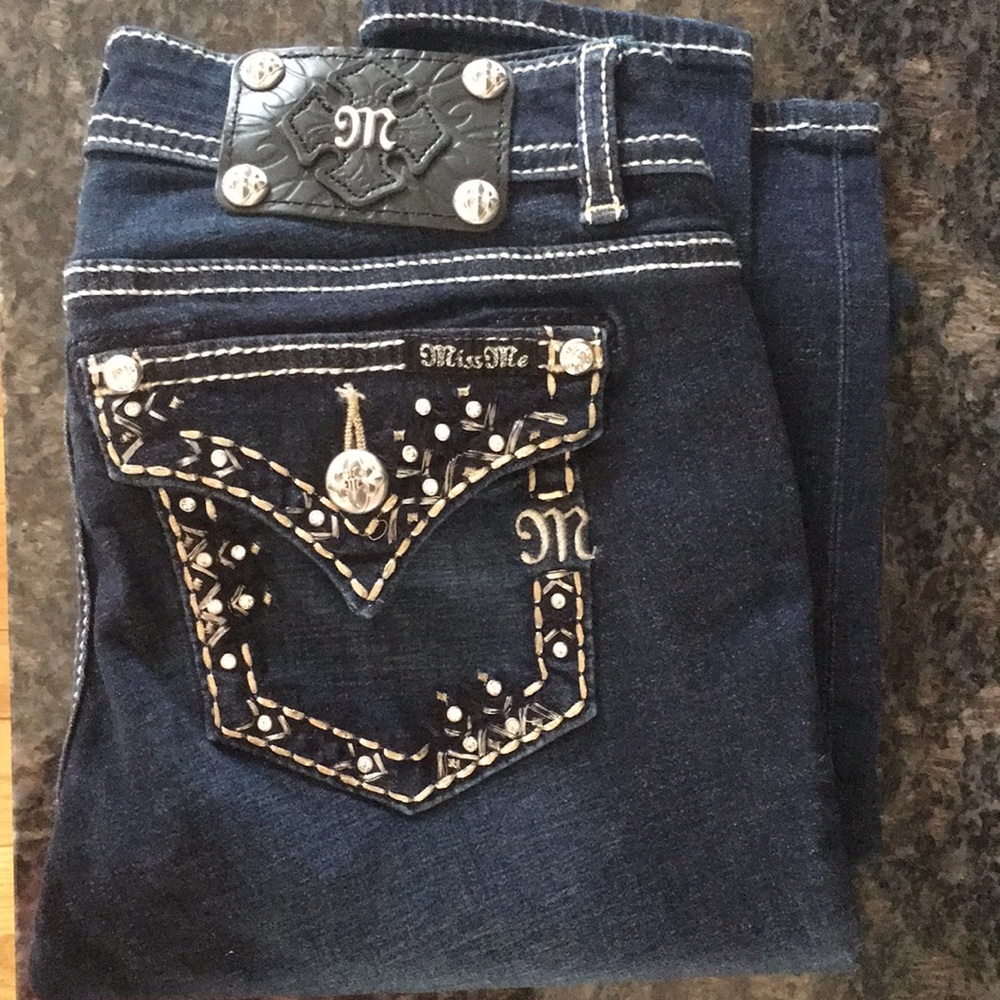 Miss Me Signature Super Skinny Jeans