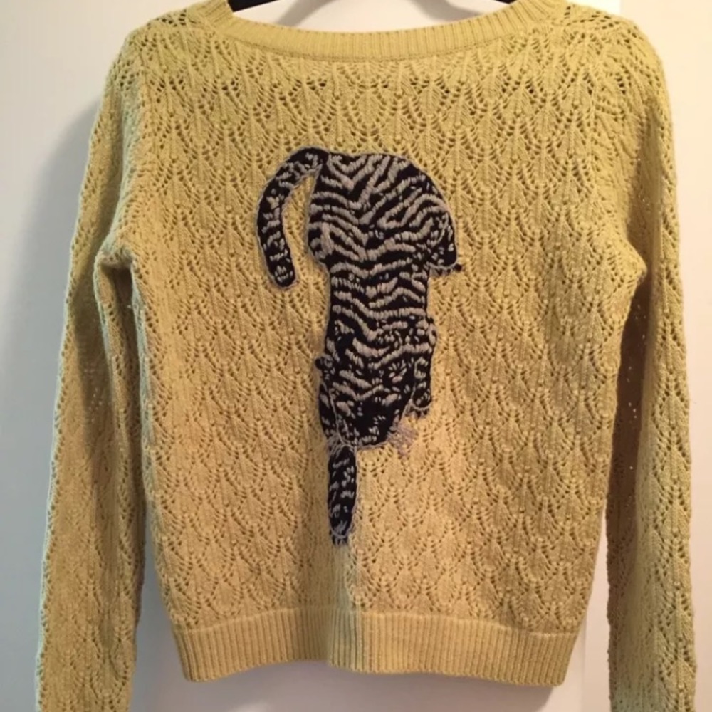 Super Cute Dear Cashmere Women Sweater S-M