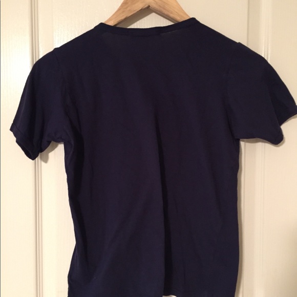 Groovy UO tee 🌸 - Picture 2 of 3