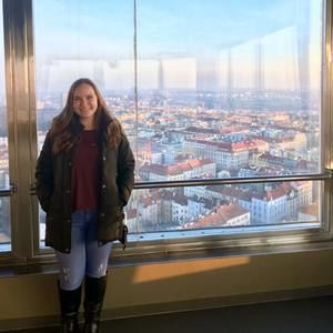 Meet your Posher, Emily