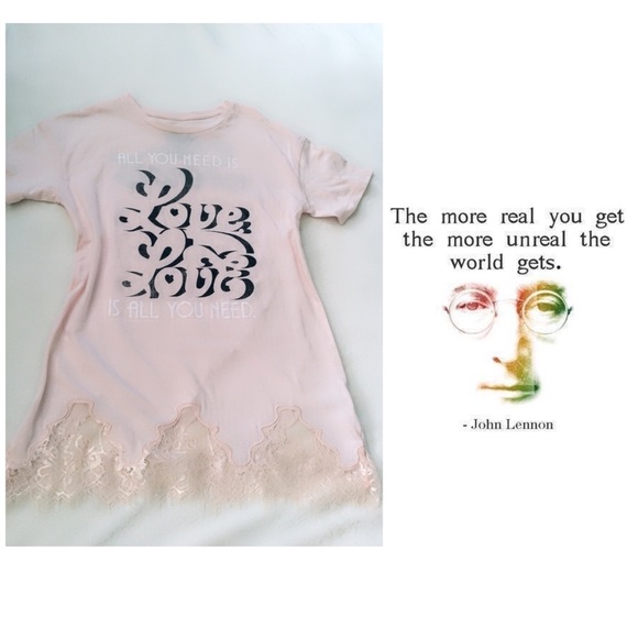 ALL YOU NEED IS LOVE Top - Picture 2 of 7