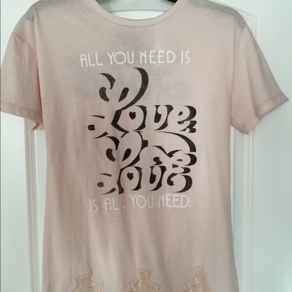 ALL YOU NEED IS LOVE Top - Picture 4 of 7