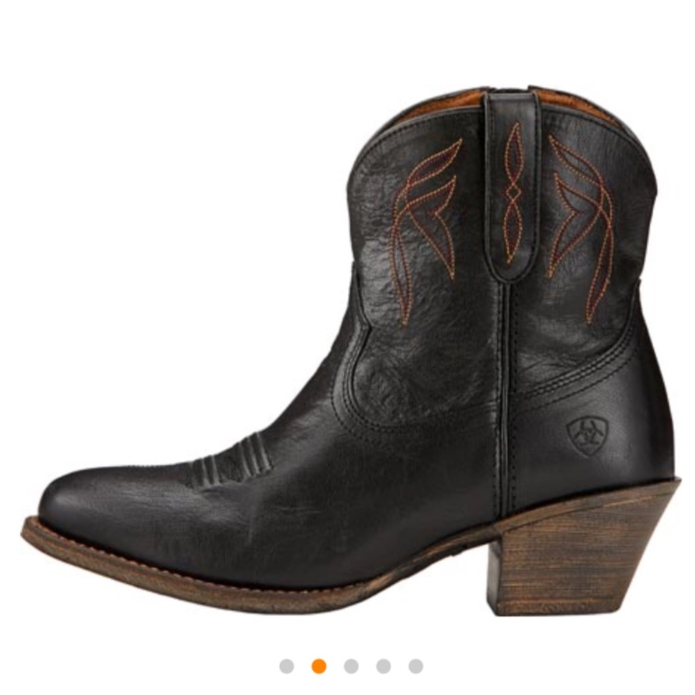 Last Price Drop! Leather ankle boots, Ariat NWT