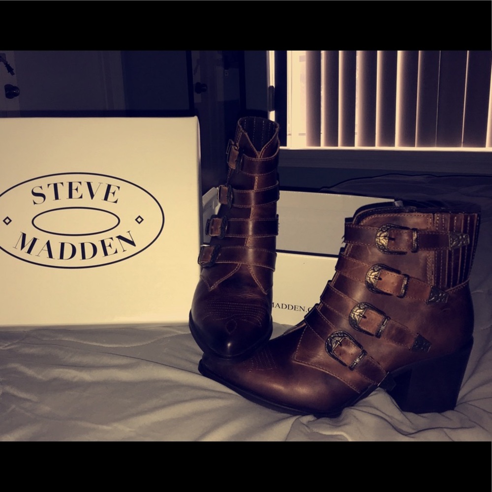 Steve Madden Boots