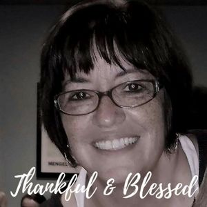 Meet your Posher, Lorraine