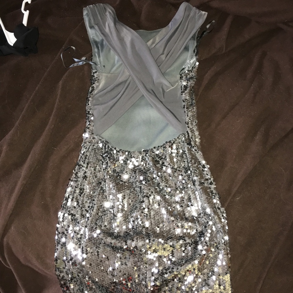 Dress - Picture 2 of 3