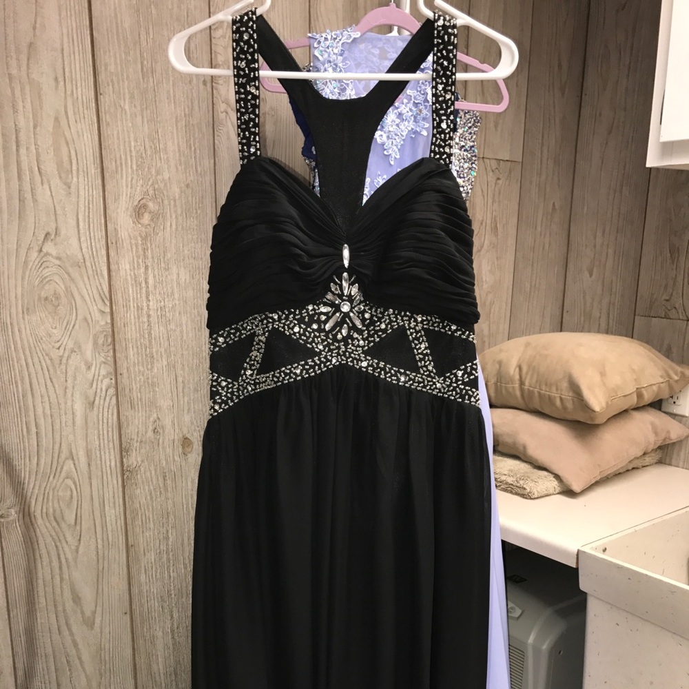 Black prom dress