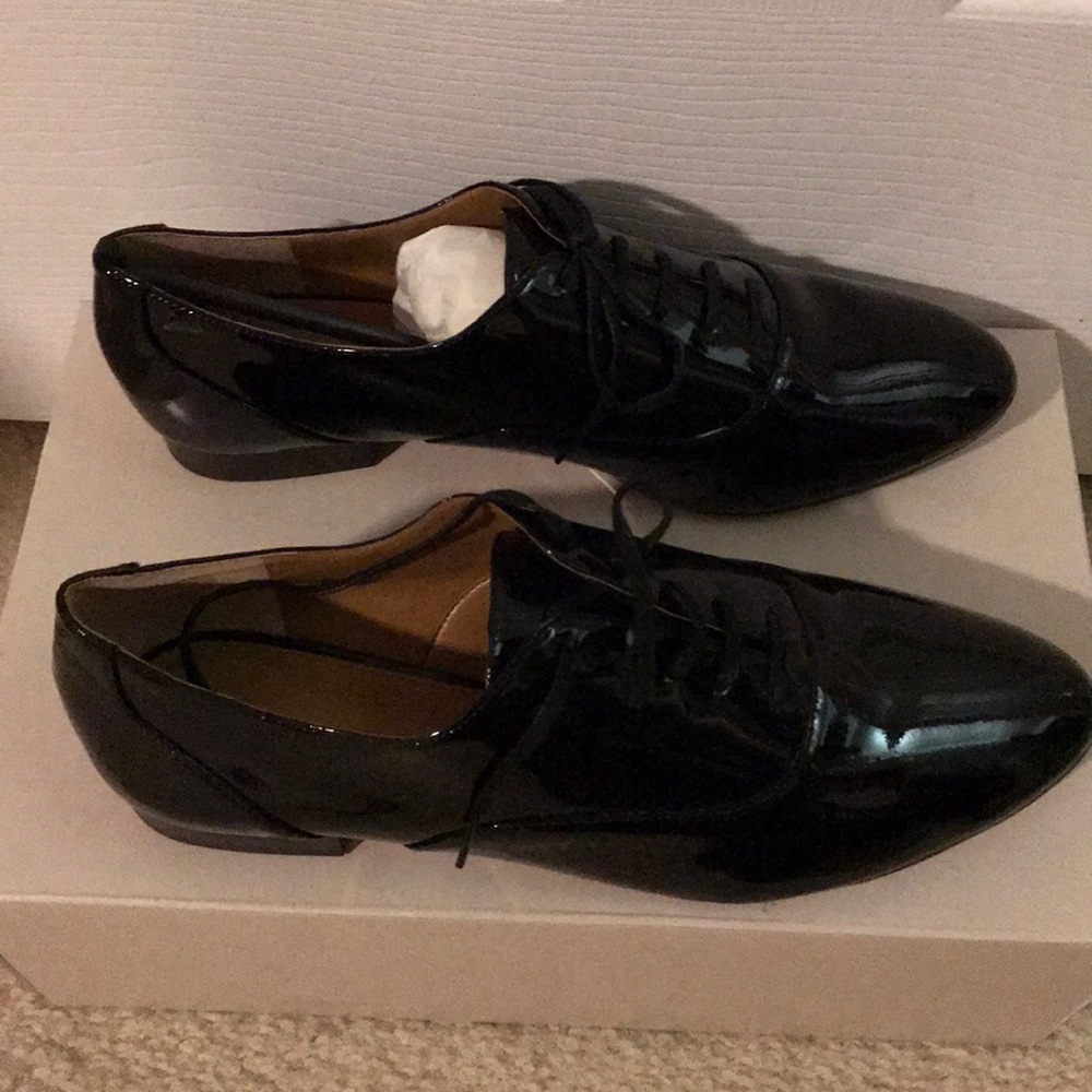 Banana Republic BRAND NEW loafers