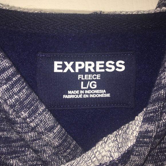 Fleece - Picture 3 of 3