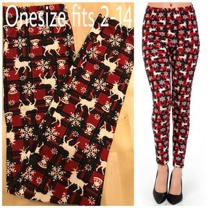 CLEARANCE 🎄plaid Christmas leggings 🎄
