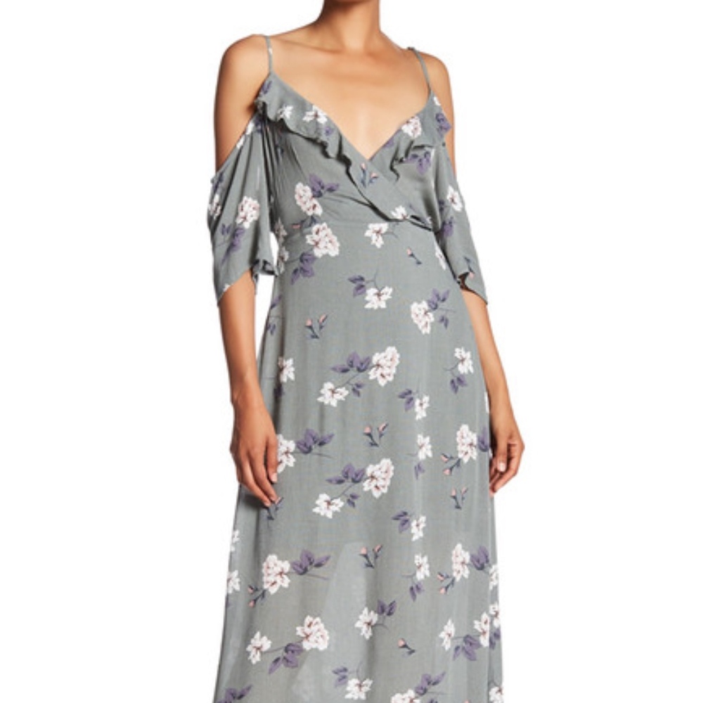 Romeo & Juliet Couture Surplice Neck Cold Shoulder - Picture 1 of 8