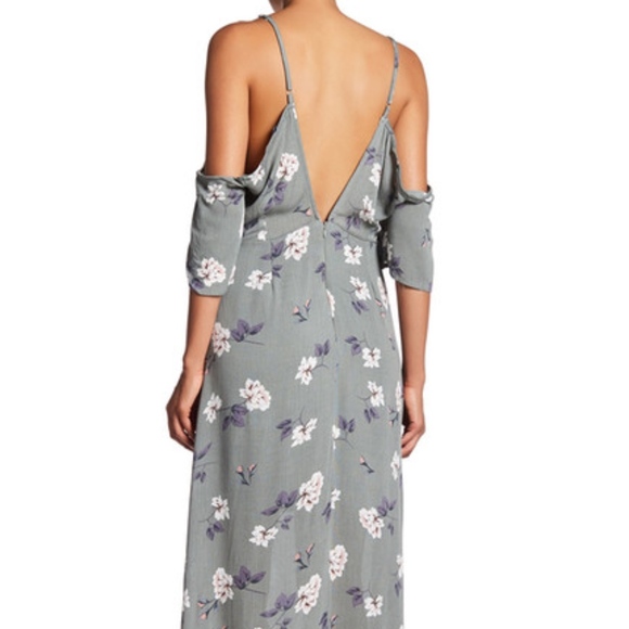 Romeo & Juliet Couture Surplice Neck Cold Shoulder - Picture 2 of 8