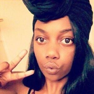 Meet your Posher, Kat