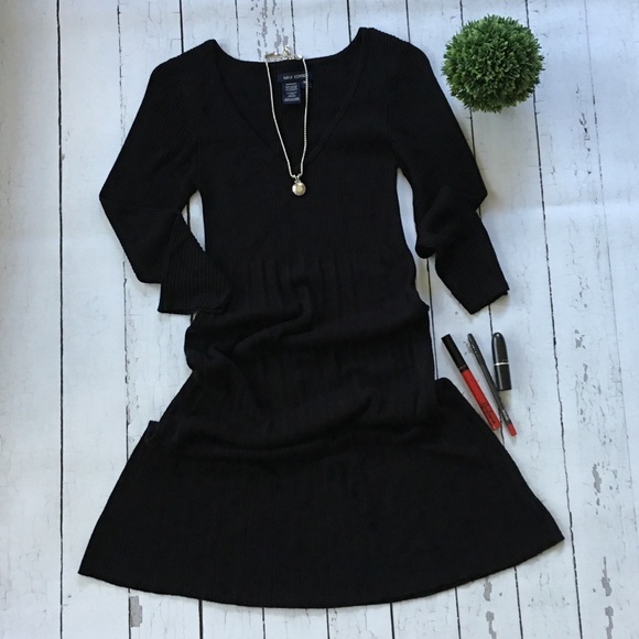 Max Edition Dresses & Skirts - Max Edition Sweater Dress