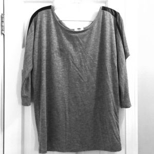 Old Navy quarter sleeve shirt