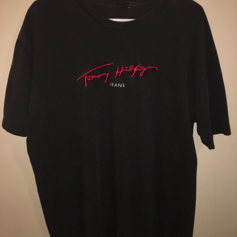 Tommy tee
