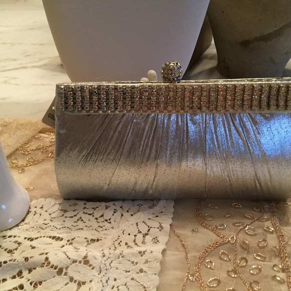 Silver Lame Evening Purse - Picture 3 of 5
