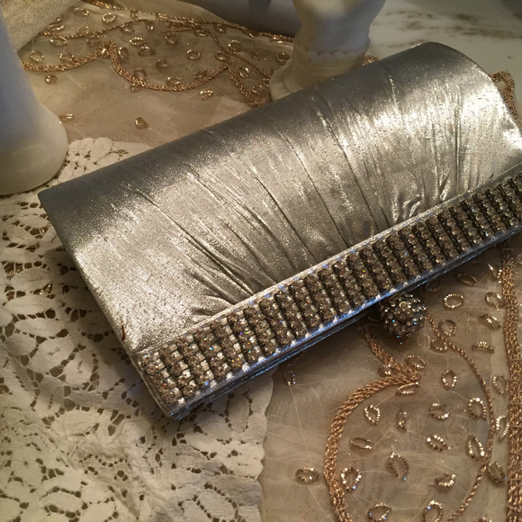 Silver Lame Evening Purse - Picture 5 of 5